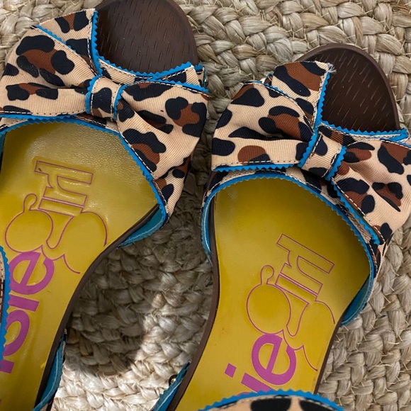 Kensie Girl | Leopard Wedges - Picture 4 of 6